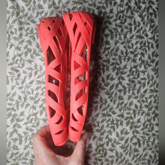 Melissa + Jason Wu bright coral ballet flats - Picture 5 of 8